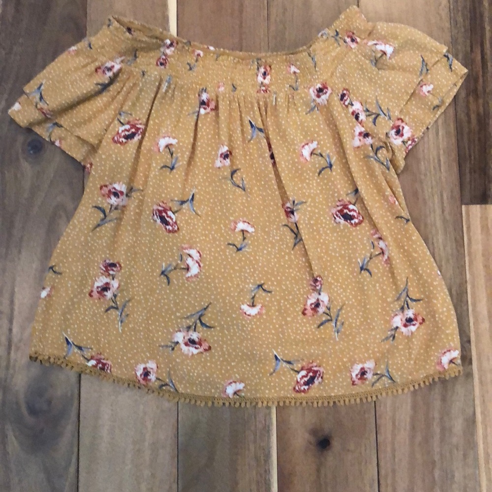 Off shoulder floral top